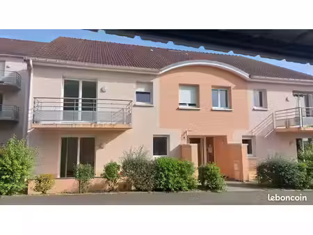 charmant t2 47 83 m² avec balcon – résidence calme à bavans