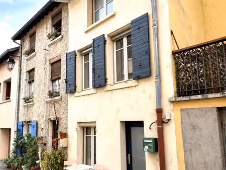 maison de village 2 pièces 72 m²