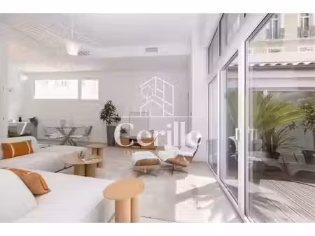 villa urbaine neuve avec jardin privatif et terrasses – marseille 13006