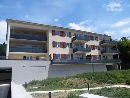 - vaugneray - appartement t3 62 m² avec terrasse