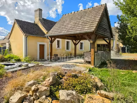du charme  de beaux volumes de plain-pied et un jardin arboré : découvrez cette maison ple