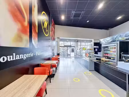 hénin-beaumont : local commercial de 563 m² en emplacement visibilité maximale