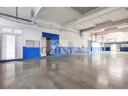 local d’activités 560m2 à louer montreuil