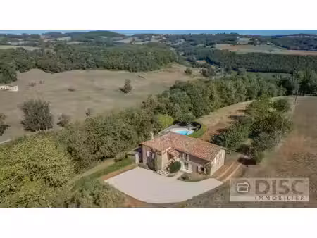 charmante maison de campagne en pierre rénovée avec piscine et 1 7 ha