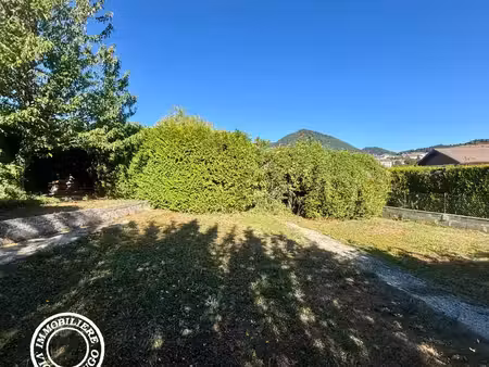 a vendre terrain la mure