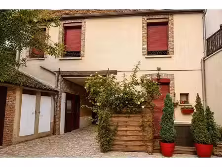 appartement de 4 pièces de 80 m² à lorrez-le-bocage-préaux