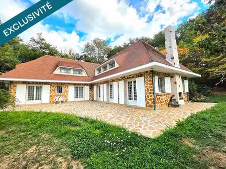 grand domaine avec maison d architecte 300m2 sur 10 hectares