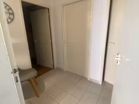location bureaux et commerces à fouesnant (29170) : à louer / 40m² fouesnant