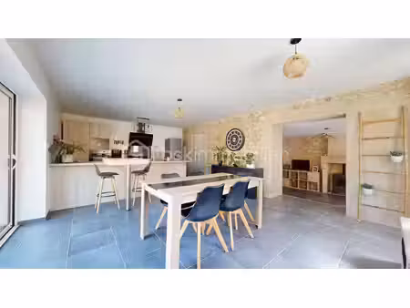 maison de 163 m² à pont-l'abbe-d'arnoult