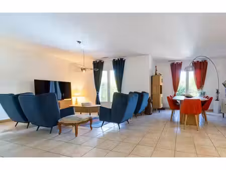 villa avec piscine grand jardin - moussan
