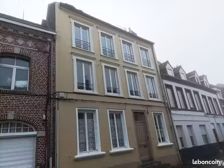 immeuble 82 m² st venant