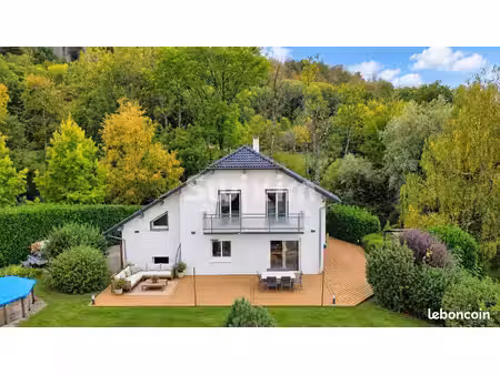 maison 6 pièces 159 m²