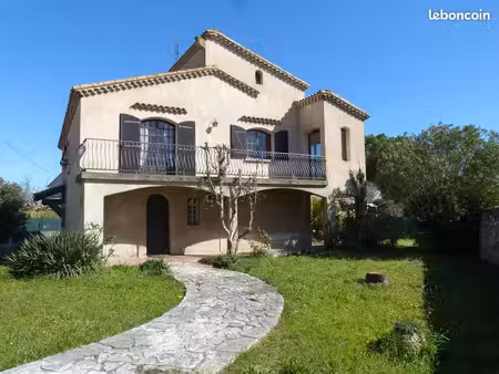 villa 6 pièces 178 m²