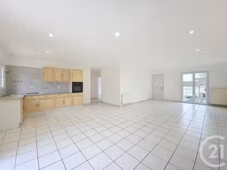 maison à louer - 5 pièces - 90 m2 - cholet - 49 - pays-de-loire