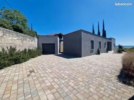 villa contemporaine 150 m² plain-pied / garage / calme et vue