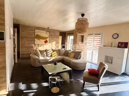 maison 5 pièces 106 m²