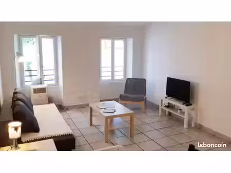 appartement t3 lumineux au cœur du village d'argelès