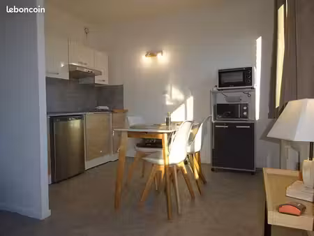studio 2 pièces 28 m²
