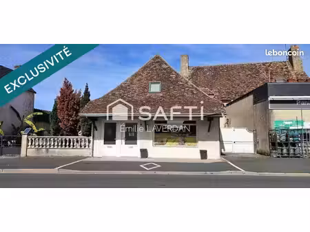 immeuble 79 m² vendoeuvres