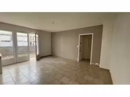 location appartement 3 pièces 57.5 m² à saint-jean-de-la-ruelle (45140)  710 €