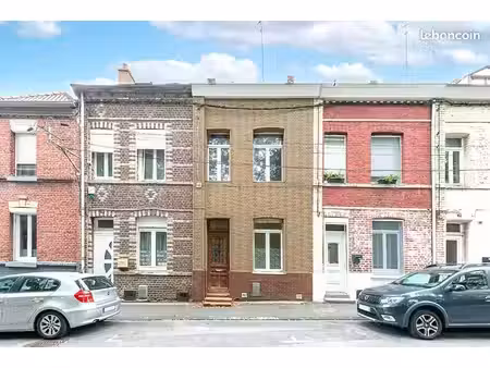 maison de ville 5 pièces 83 m²