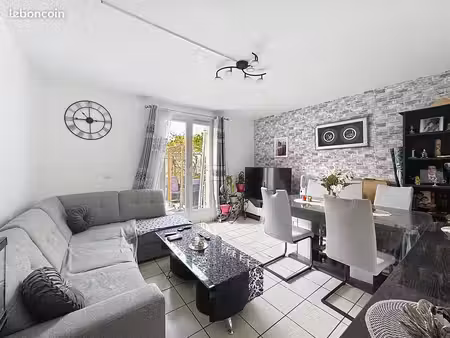 maison de ville 5 pièces 81 m²