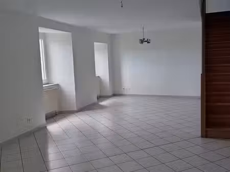 a louer appartement duplex 145 m² à pailharès