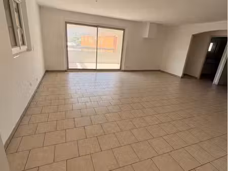 t4 à louer