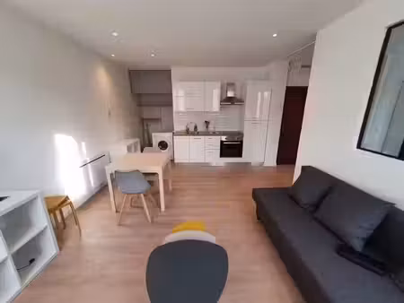 location appartement 1 pièce 31 m² à marseille 4ème (13004)  695 €