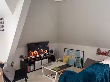 grand studio de 35 65m² avec balcon