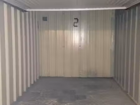 garage couvert sécurisé