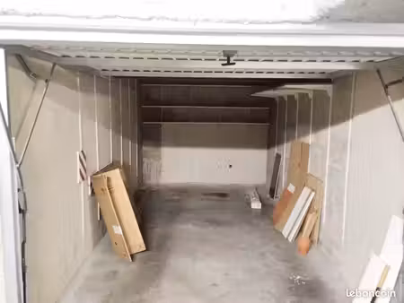bou  garage fermé en sous sol