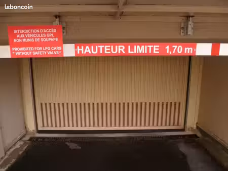 parking- garage- box