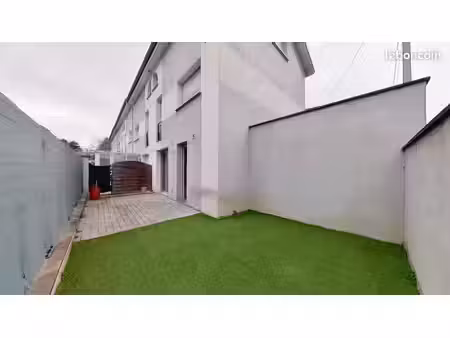 maison 5 pièces 82 m²