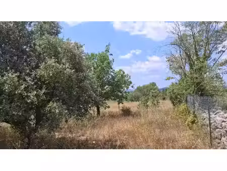 vente terrain 1800 m² à carces (83570)  180 000 €