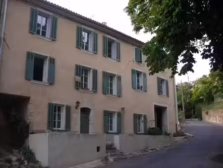 location appartement 3 pièces 102.42 m² à valensole (04210)  820 €