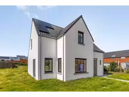 villa individuelle avec 3 chambres et bureau