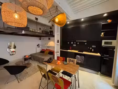 location meublée appartement 1 pièce 37 m² à aix-en-provence (13090)  1 200 €