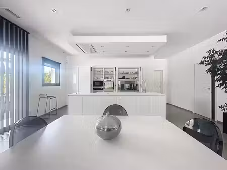 maison de luxe à vendre à cabannes
