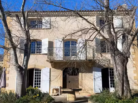 maison de luxe à vendre à cornillon-confoux