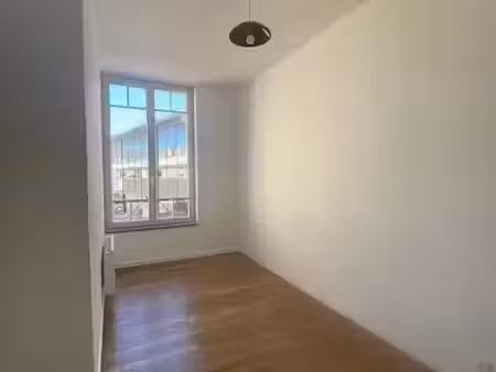 location appartement 0 pièces 18.3 m² à angers (49000)  550 €