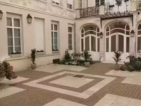 location appartement 2 pièces 47 m² à saint-quentin (02100)  590 €