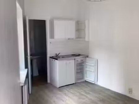 location appartement 1 pièce 20 m² à lille (59000)  580 €