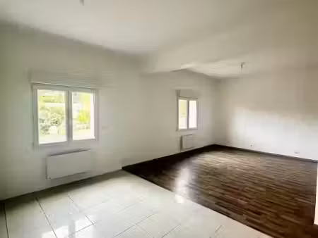 location appartement 3 pièces 65.79 m² à tartas (40400)  630 €