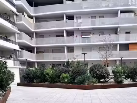 location appartement 1 pièce 29 m² à marseille 3ème (13003)  650 €
