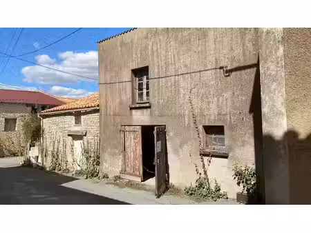 vente maison 2 pièces 80 m² à mauzé-sur-le-mignon (79210)  40 000 €