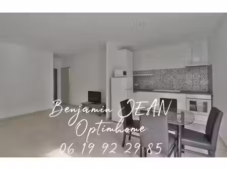 sérignan – maison f3 avec grand garage de 52 m²  au calme