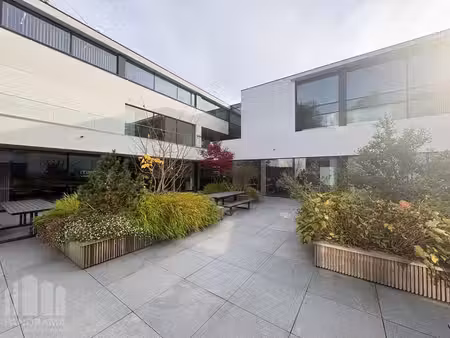 388 m² de bureaux prêts à l'emploi le long de la kortrijk...