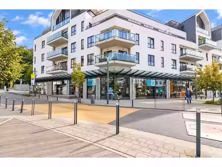 papeteries de genval : super espace commercial disponible