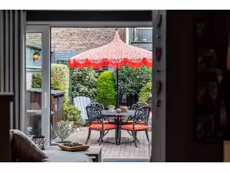 maison cosy en parfait état dans le centre de jambes